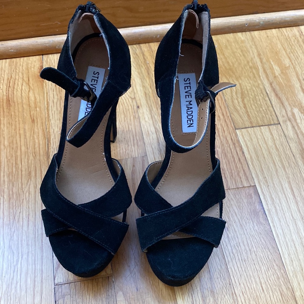 Steve Madden Gabor black suede stack strappy high heel size 6 barely worn